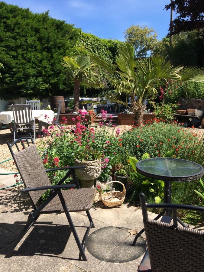 Guest Suite At 31 Little England Milborne Saint Andrew Exteriér fotografie